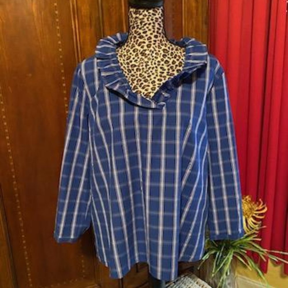Crown & Ivy™ Women's Ruffle Neck Woven Top